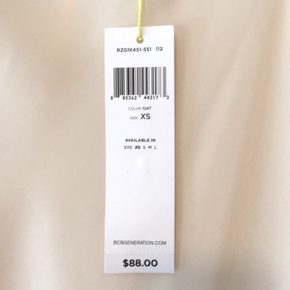 Seriously flirty: *NEW* BCBG draped top - Picture 4 of 5